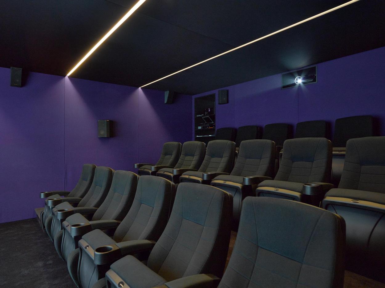 Business Home Cinema te Roeselare - België