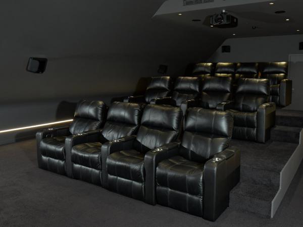 Home Cinema op zolder in Schilde - België